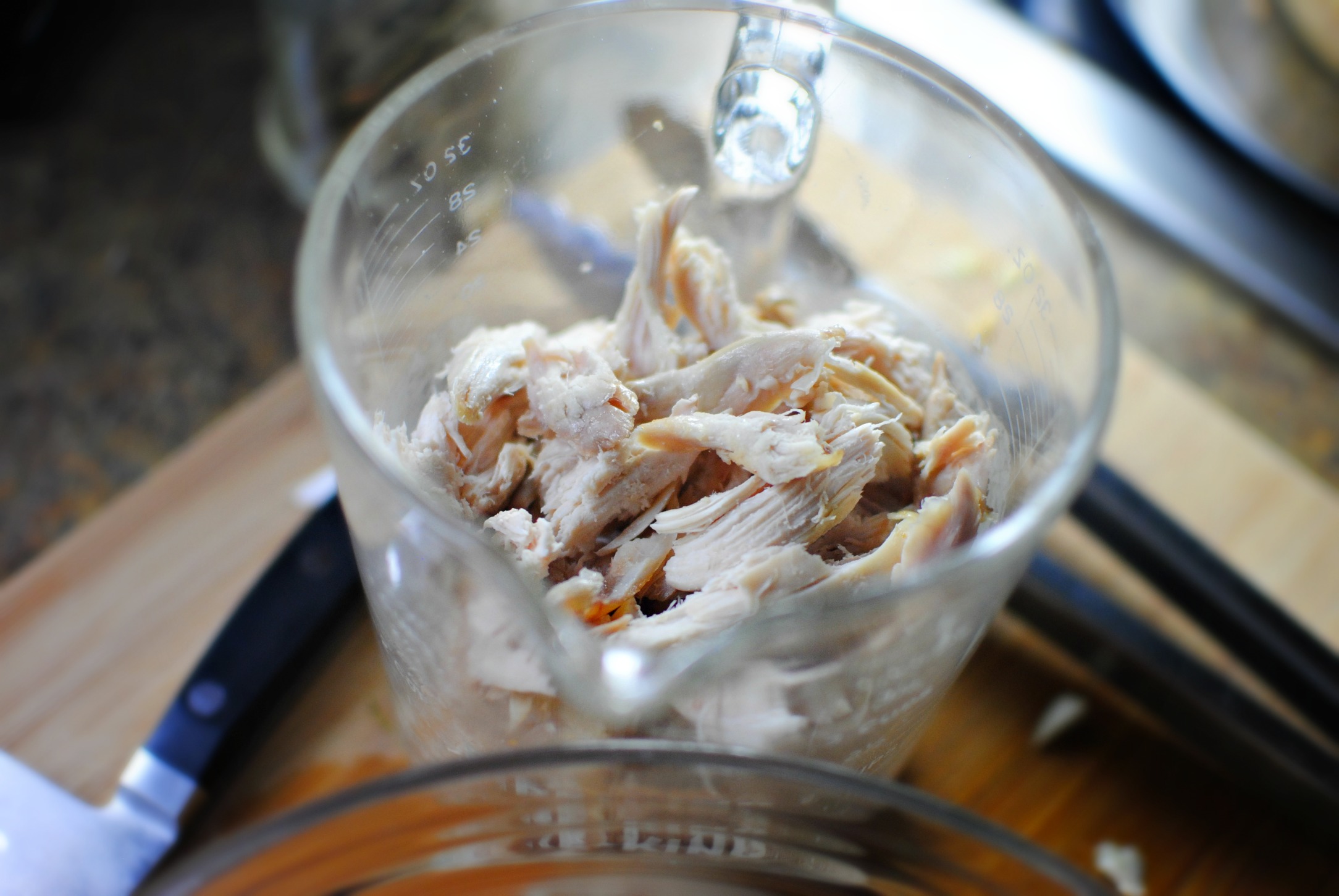 2 cups shredded chicken in lbs