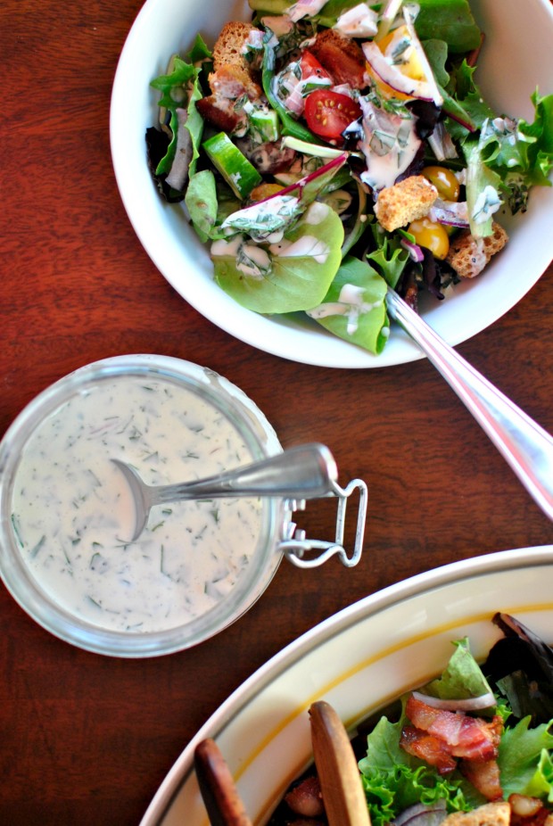 My Favorite Summer Salad + Quick and Easy Buttermilk Dressing l www.SimplyScratch.com