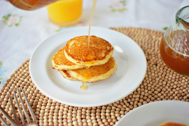 Toasted Cornmeal Pancakes and Honey Butter Maple Syrup l www.SimplyScratch.com honey butter maple syrup