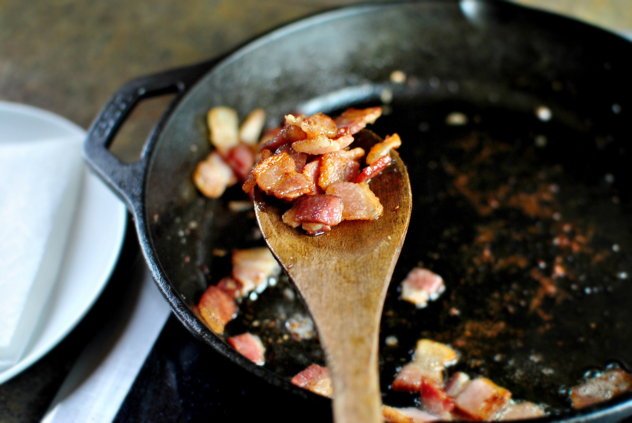 http://www.simplyscratch.com/wp-content/uploads/2014/04/Bacon-Potato-+-Poblano-Breakfast-Skillet-l-www.SimplyScratch.com-drain.jpg