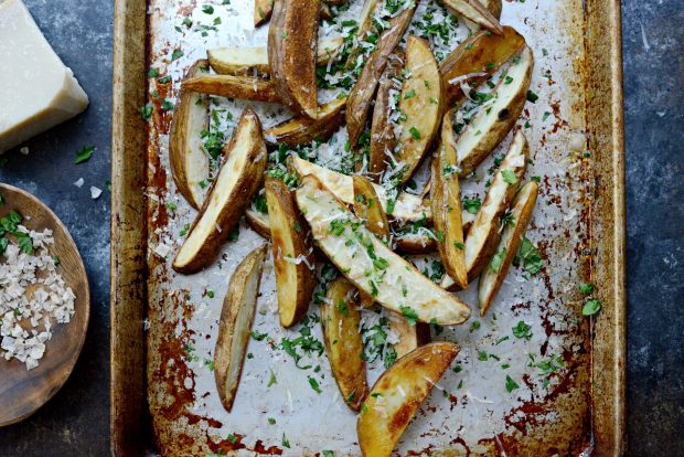 Garlic, Parmesan + Fresh Herb Oven Fries l SimplyScratch.com (6)