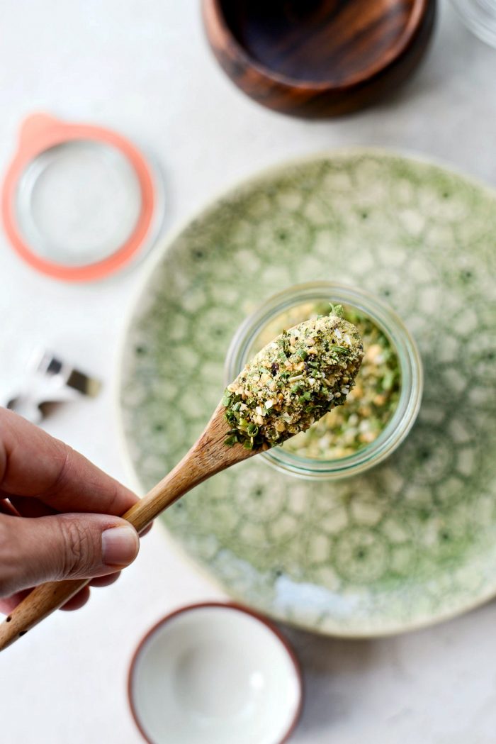 Garlic and Herb Seasoning (with Video) ⋆ Sugar, Spice and Glitter