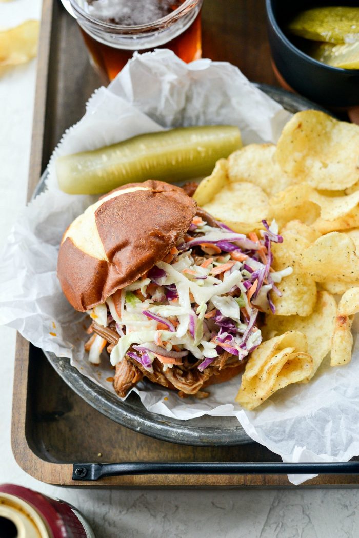 Slow Cooker Pulled Pork Sandwiches