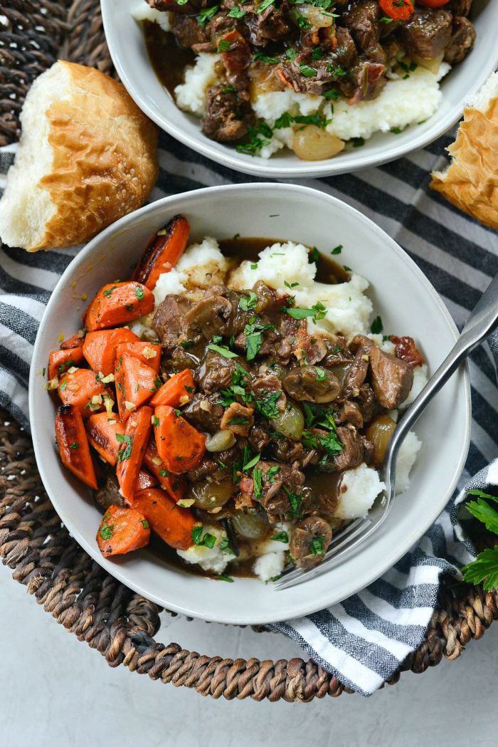 Easy Beef Bourguignon l SimplyScratch.com #beef #burgundy #bourguignon #stew #simplyscratch #easybourguignon