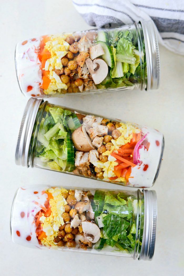 http://www.simplyscratch.com/wp-content/uploads/2020/04/Everyday-Mason-Jar-Salad-l-SimplyScratch.com-mealprep-salad-masonjar-jarsalad-lowpoint-ww-lowfat-10-700x1049.jpg