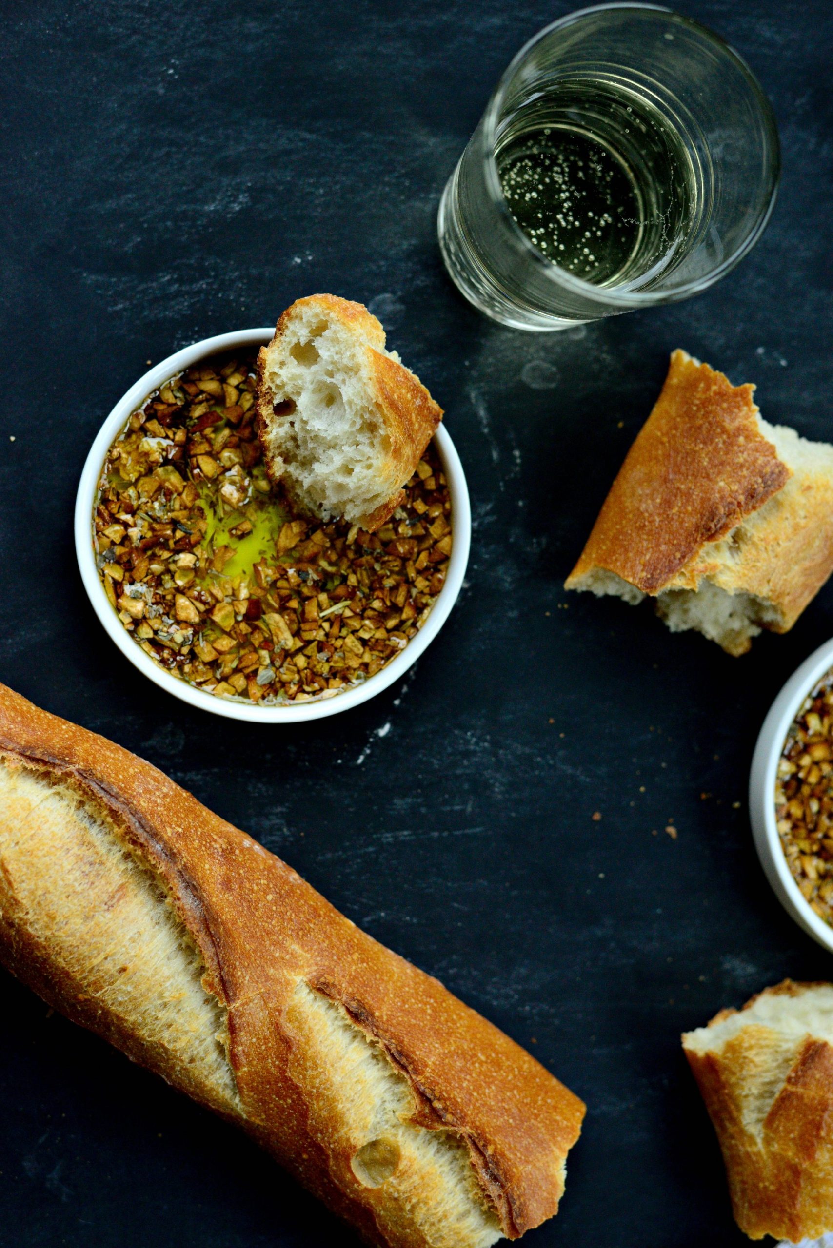 Garlic Olive Oil Bread Dip & Seasoning