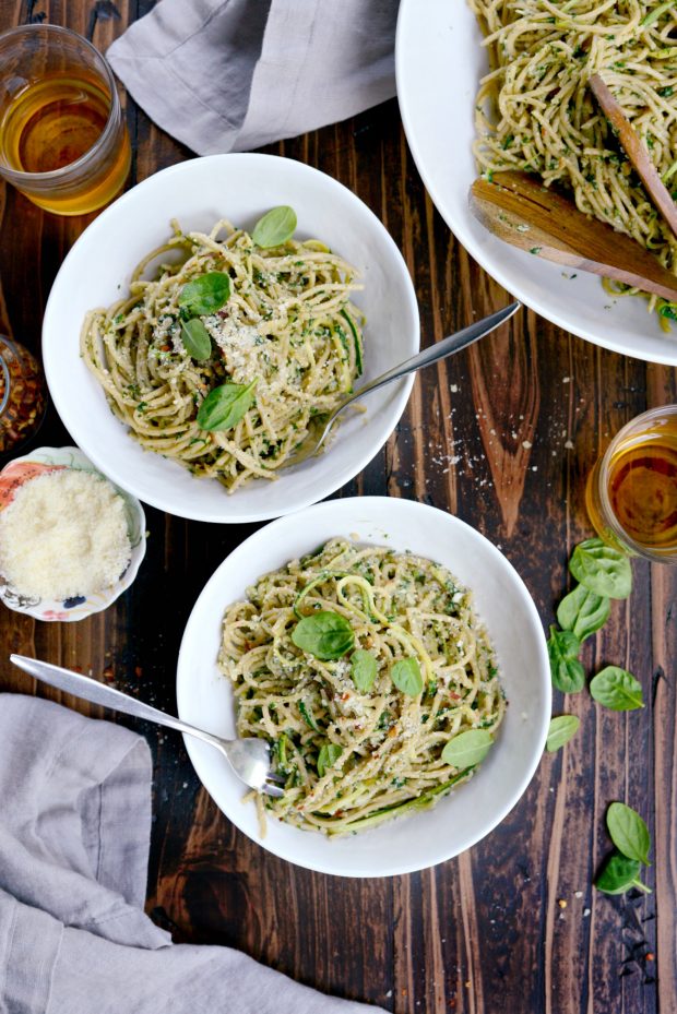 Whole Wheat Spaghetti with Zucchini + Spinach Almond Pesto Sauce ...
