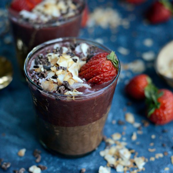Strawberry Açaí Smoothie + Chocolate Chia Pudding Cups - Simply Scratch