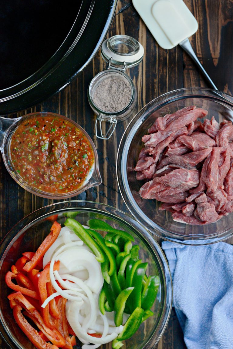 5-ingredient Slow Cooker Steak Fajitas - Simply Scratch