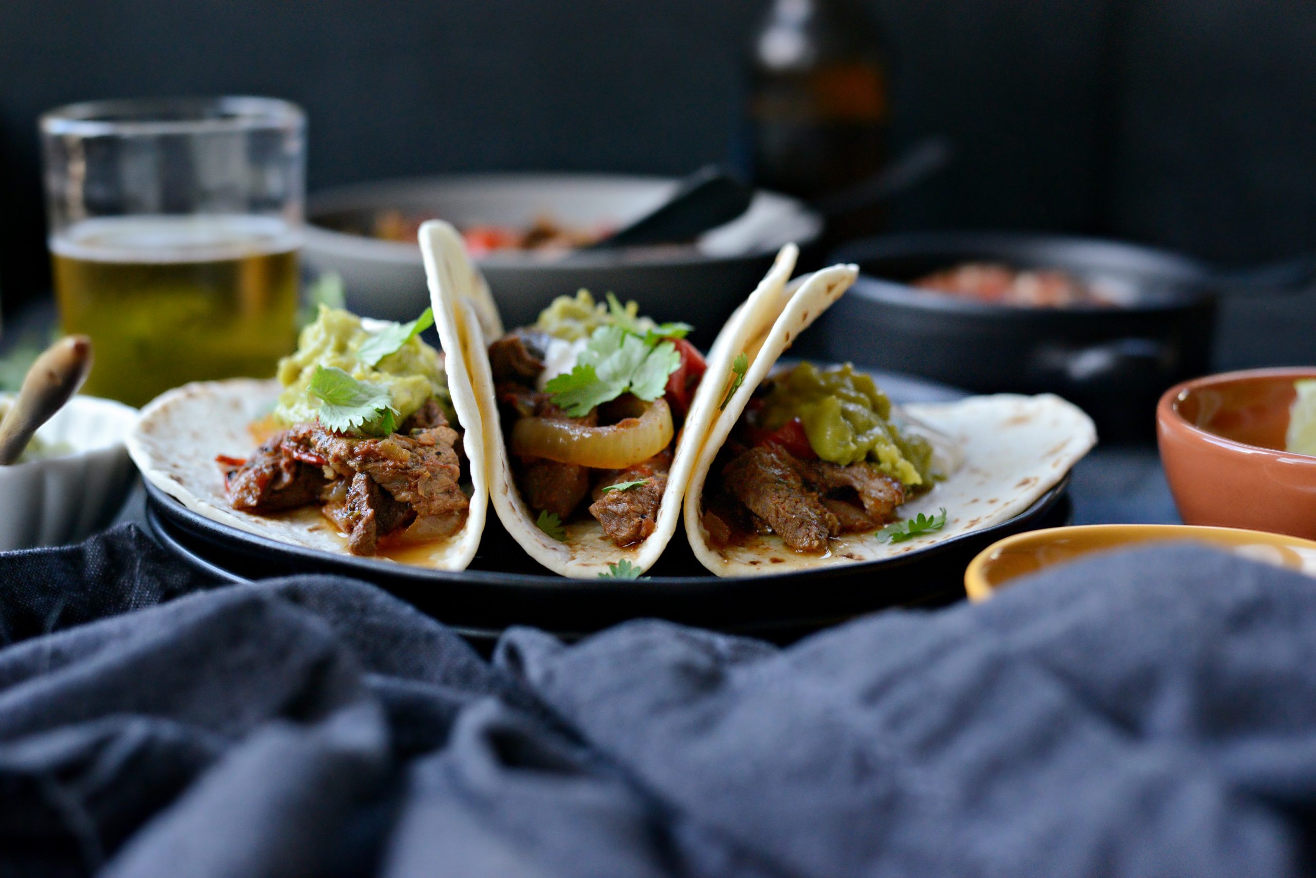 https://www.simplyscratch.com/wp-content/uploads/2016/10/5-ingredient-Slow-Cooker-Steak-Fajitas-l-SimplyScratch.com-6--scaled.jpg