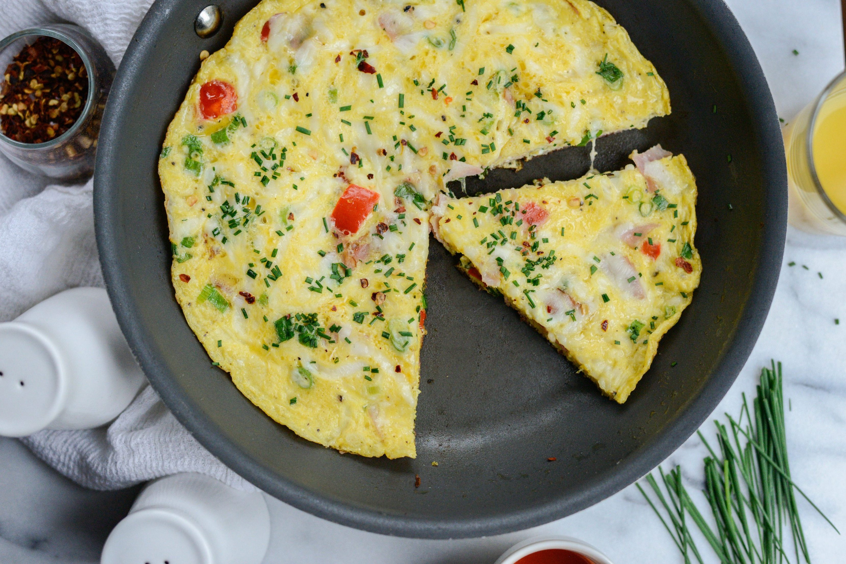 https://www.simplyscratch.com/wp-content/uploads/2017/07/Western-Frittata-l-SimplyScratch.com-15-e1499994749609.jpg