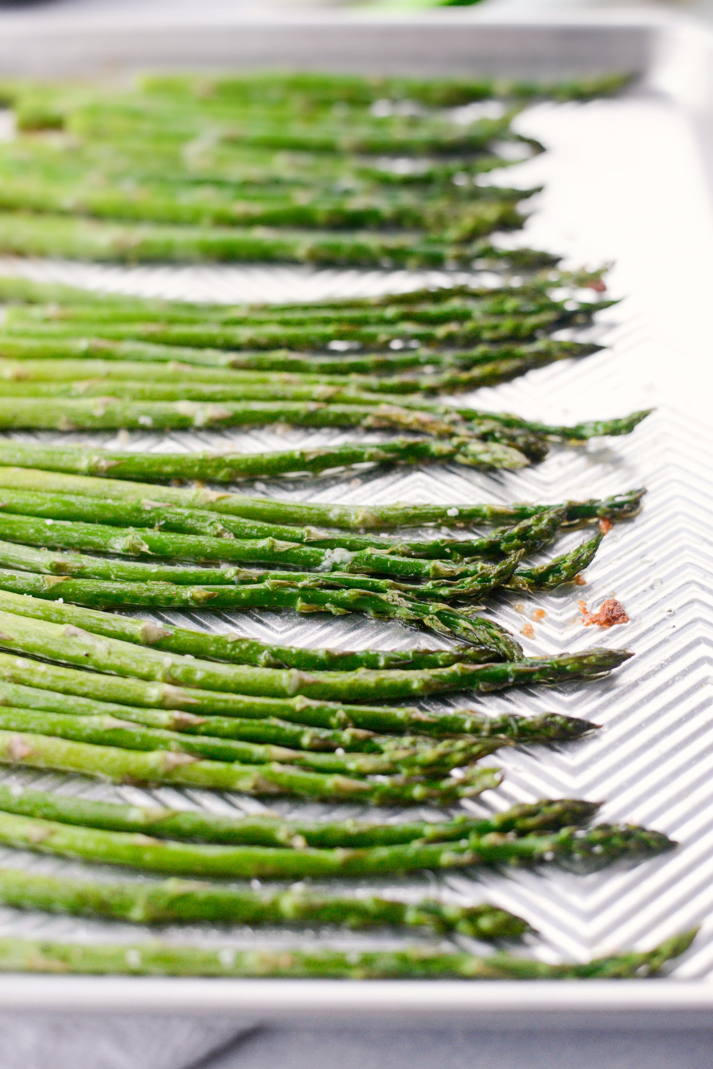 Garlicky Lemon Parmesan Roasted Asparagus - Simply Scratch