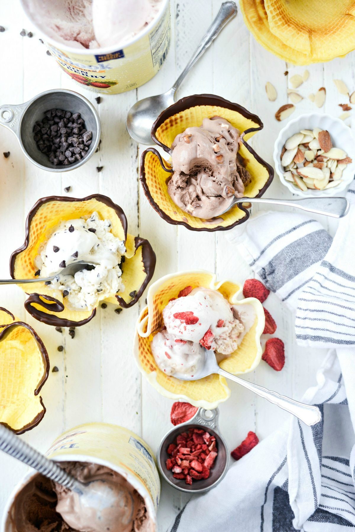 https://www.simplyscratch.com/wp-content/uploads/2018/07/Homemade-Ice-Cream-Waffle-Bowls-l-SimplyScratch.com-00-1200x1798.jpg