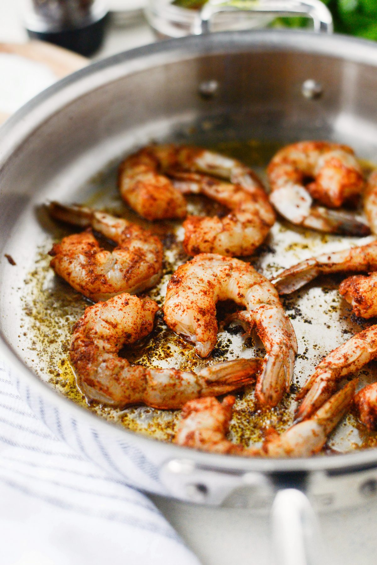 add shrimp to pan