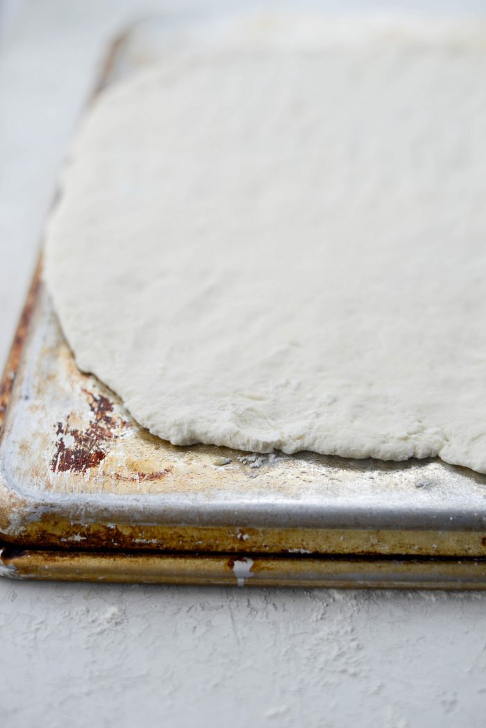 Cast Iron Skillet Pizza with Greek Yogurt Pizza Dough