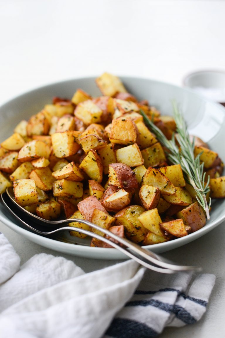Simple Rosemary Breakfast Potatoes - Simply Scratch