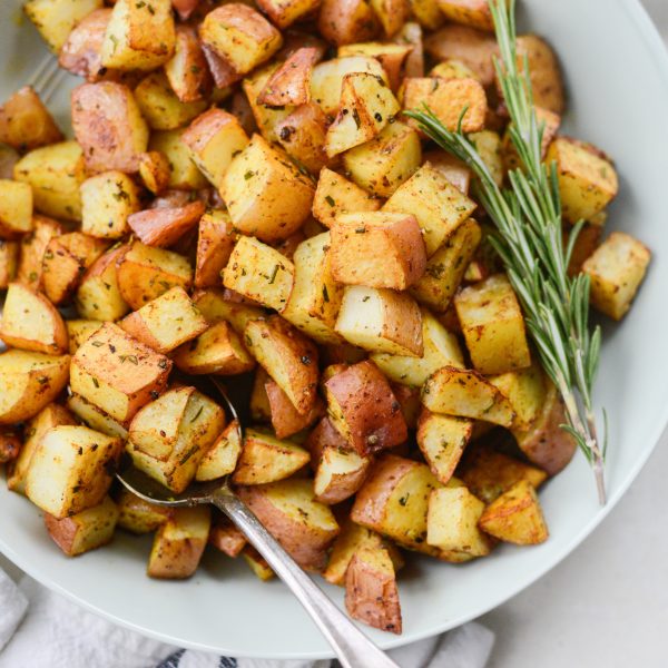 Simple Rosemary Breakfast Potatoes - Simply Scratch