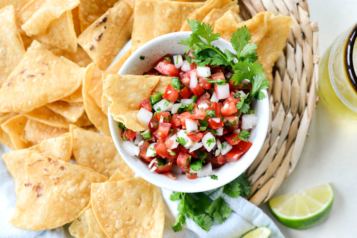 Unboxing fry daddy Presto 05420 , home cook tortilla chips, bean dip, salsa  fresca! pico de gallo. 