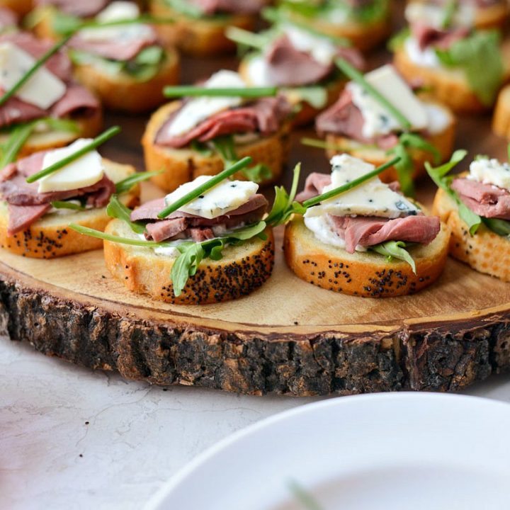 Beef Blue Cheese Crostini Bites - Simply Scratch