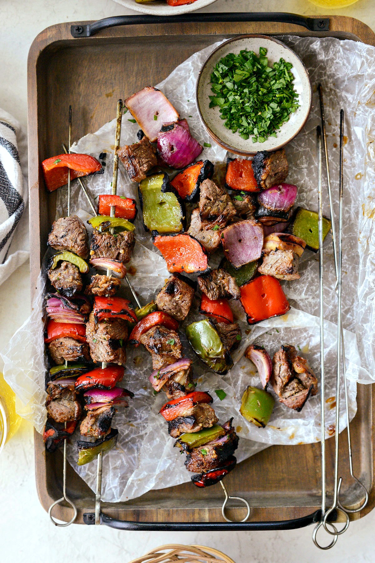 Grilled Beef Skewers Recipe - Kitchen Swagger
