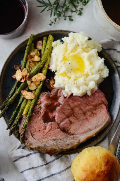 Dijon Rosemary Crusted Prime Rib Roast with Pinot Noir Au jus - Simply ...