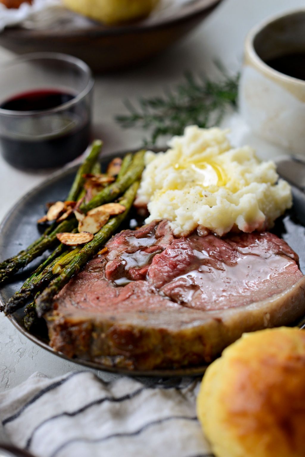 Dijon Rosemary Crusted Prime Rib Roast with Pinot Noir Au jus - Simply ...