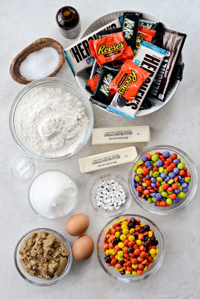 Halloween Candy Cookie Bars ingredients