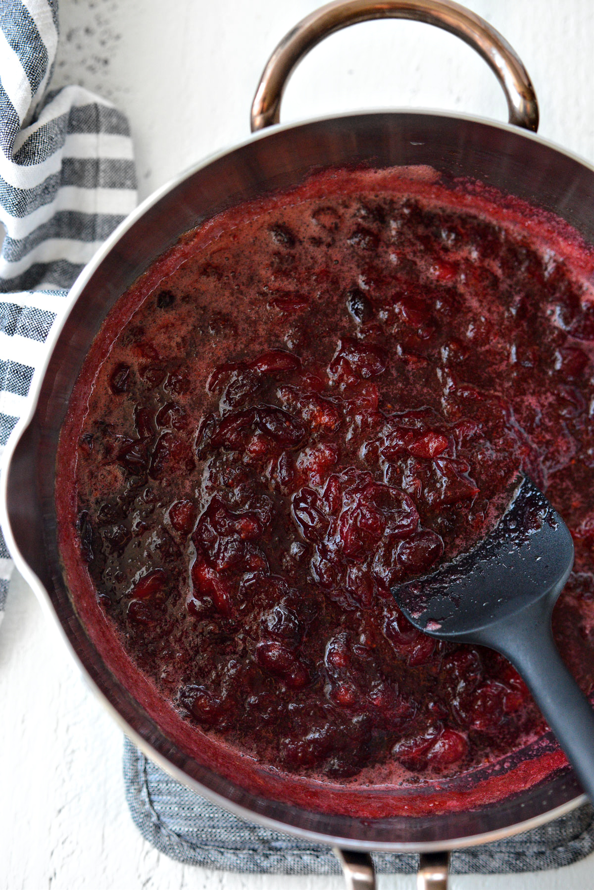 Easy Homemade Cranberry Sauce - Simply Scratch