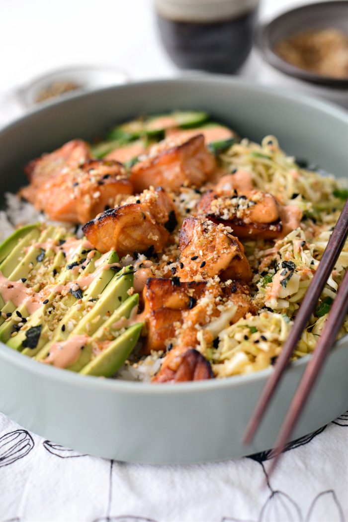 Spicy Salmon Sushi Bowls (Raw or Cooked!)