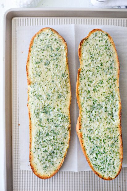 15-Minute Garlic Bread - Simply Scratch