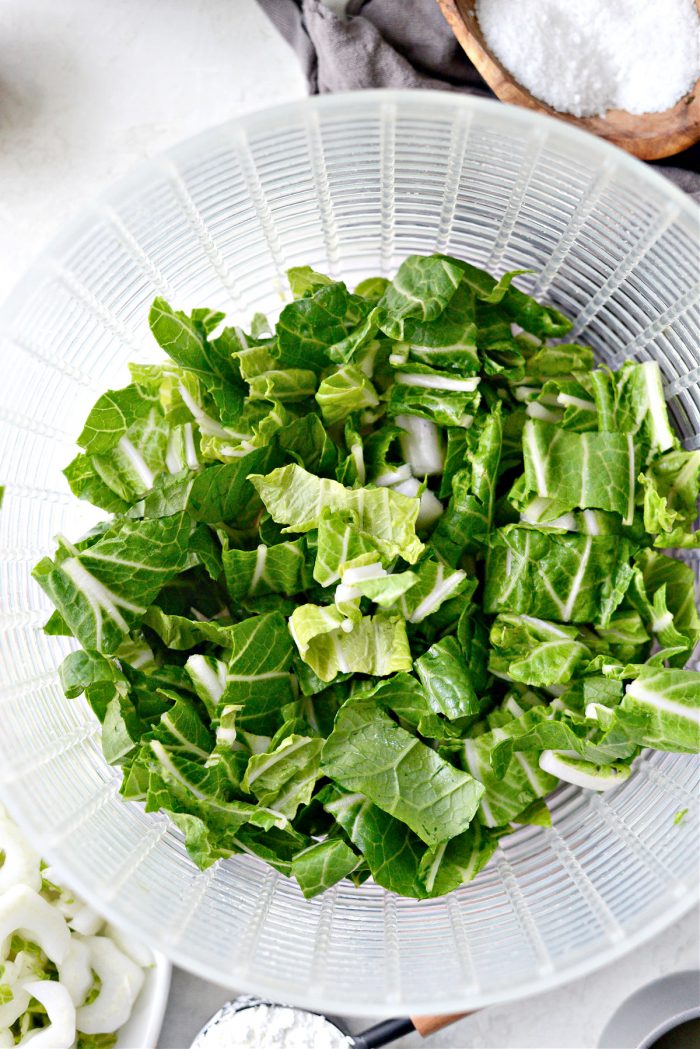 chopped and rinsed bok choy leaves