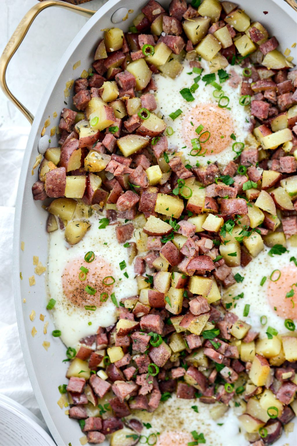 Easy Homemade Corned Beef Hash With Eggs Karinokada 