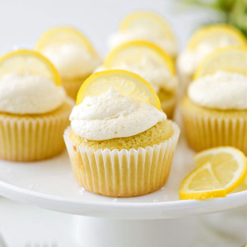 Triple Lemon Baby Cakes with Lemon Pudding Cream | Lemon Dessert