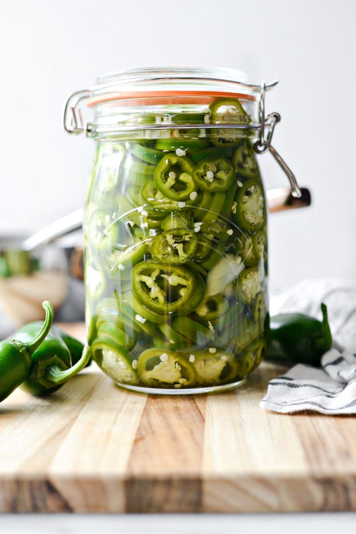 https://www.simplyscratch.com/wp-content/uploads/2022/07/Easy-Homemade-Pickled-Jalapenos-l-SimplyScratch-23-700x1049.jpg