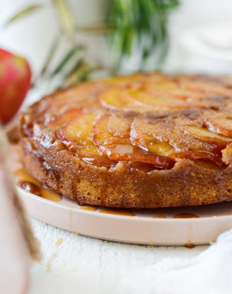 Cinnamon Apple Upside Down Cake