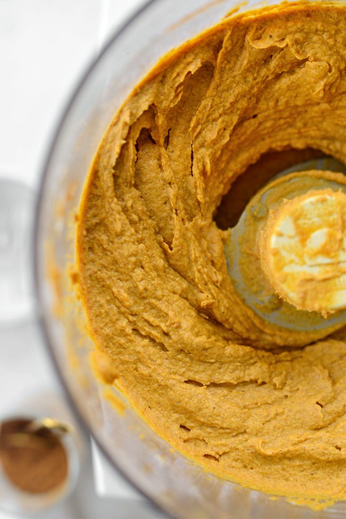 pureed creamy pumpkin dip