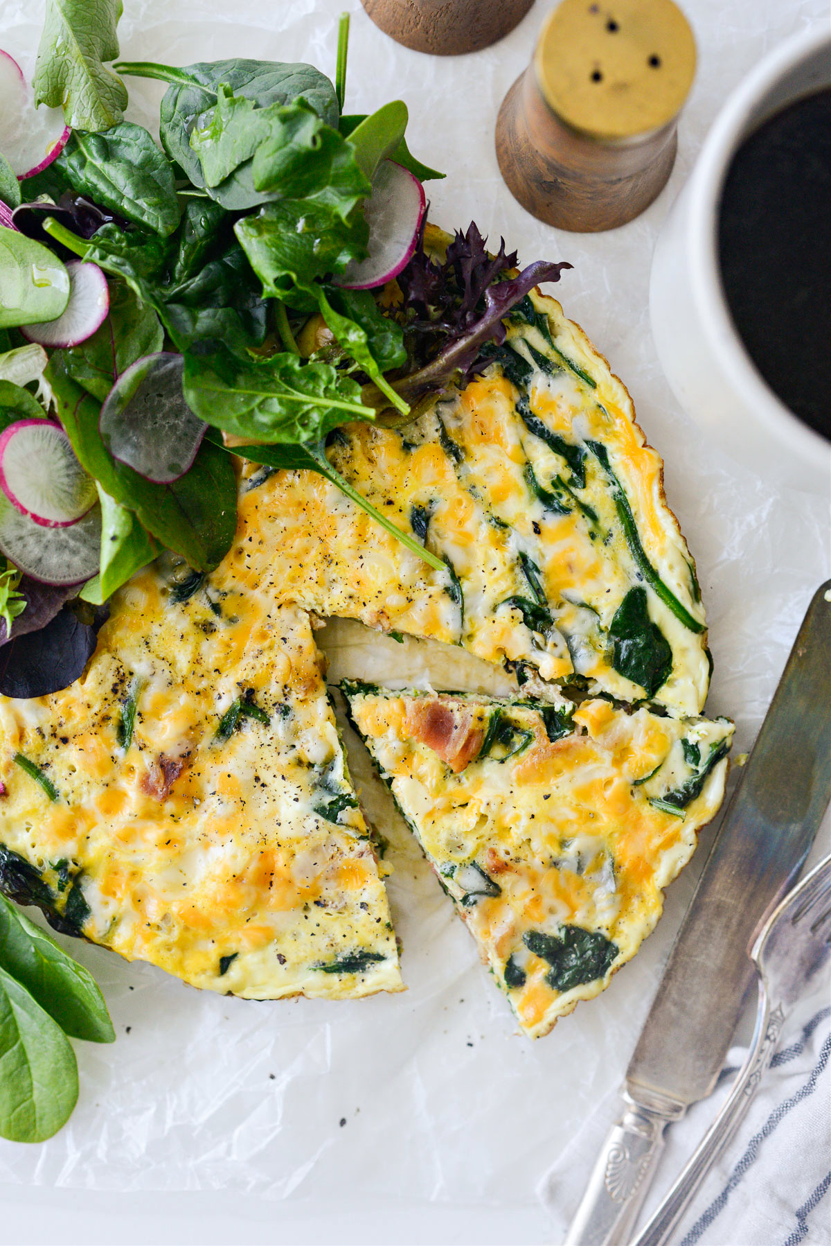 Frittata Recipe With Spinach, Bacon, and Cheddar
