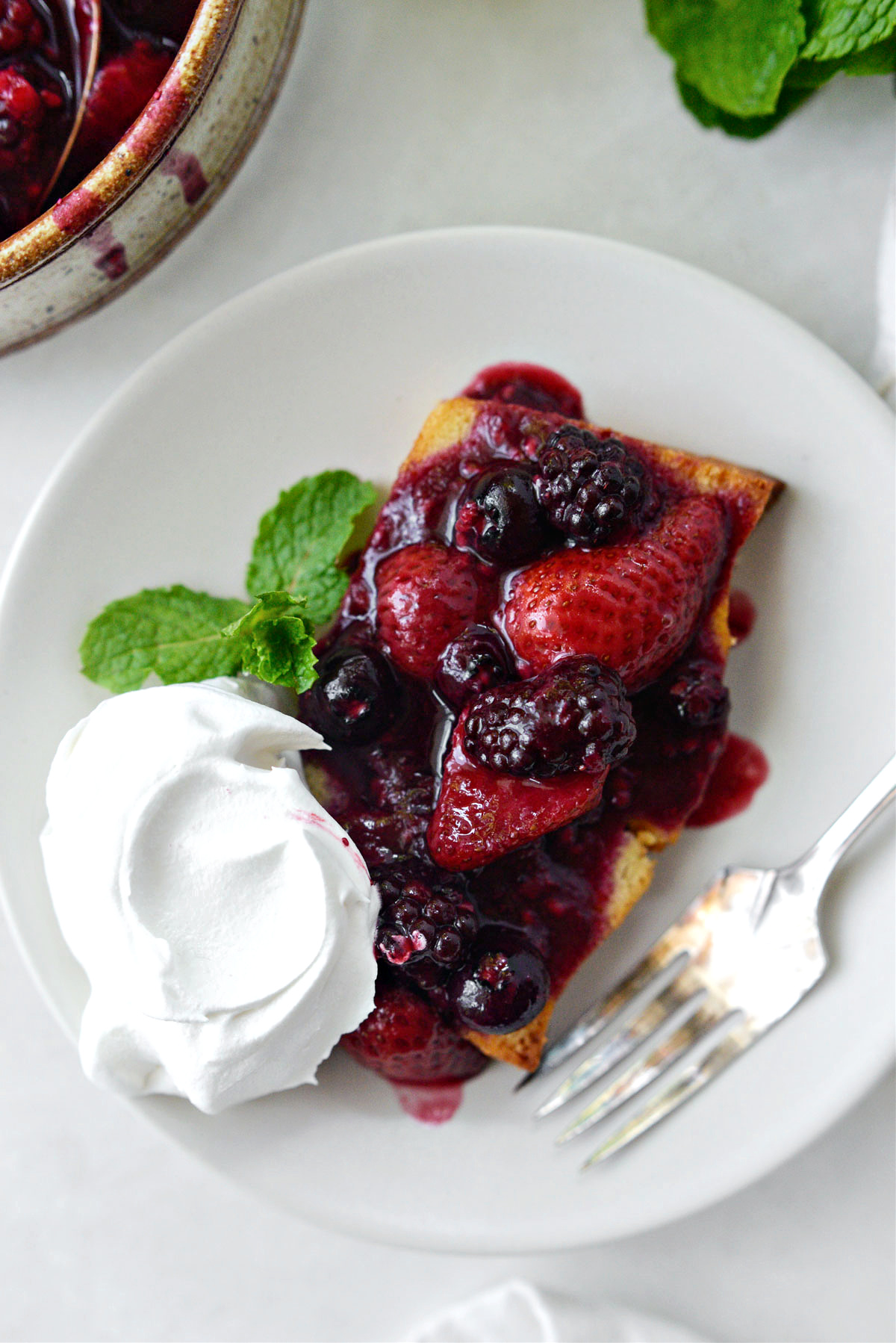 5-Ingredient Berry Compote (2 Ways)