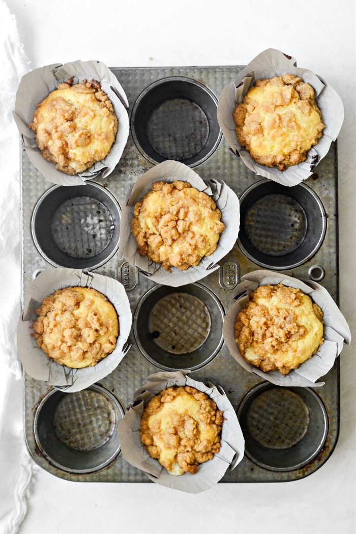 baked Cream Cheese Streusel Muffins