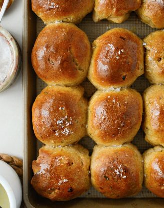 Whole Wheat Caramelized Onions and Rosemary Rolls