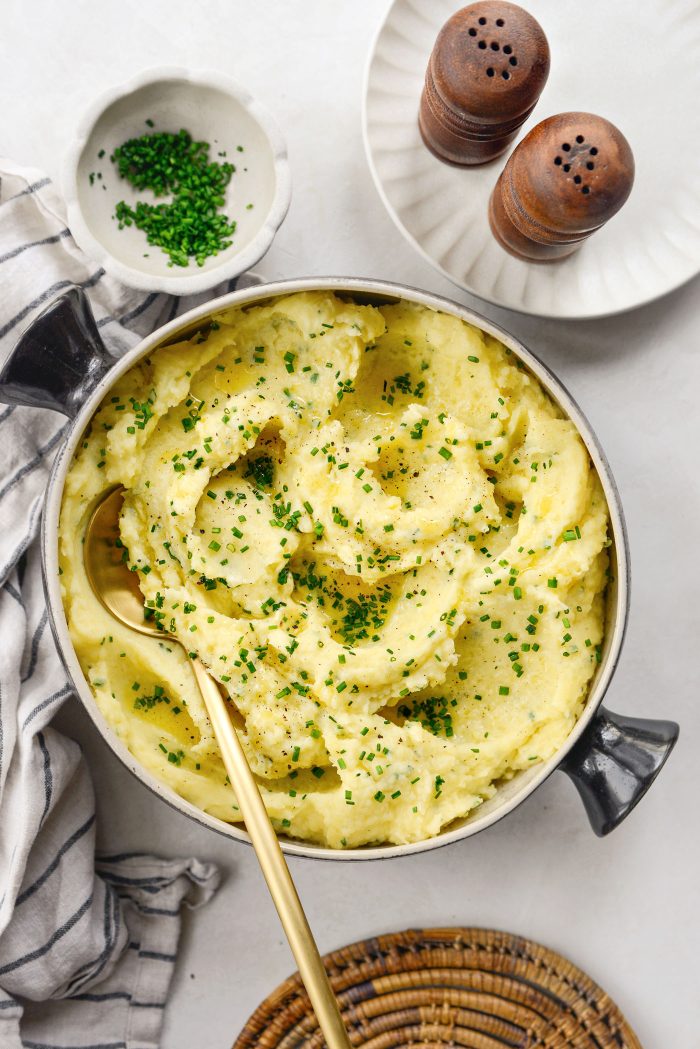 Crème Fraîche and Chive Mashed Potatoes